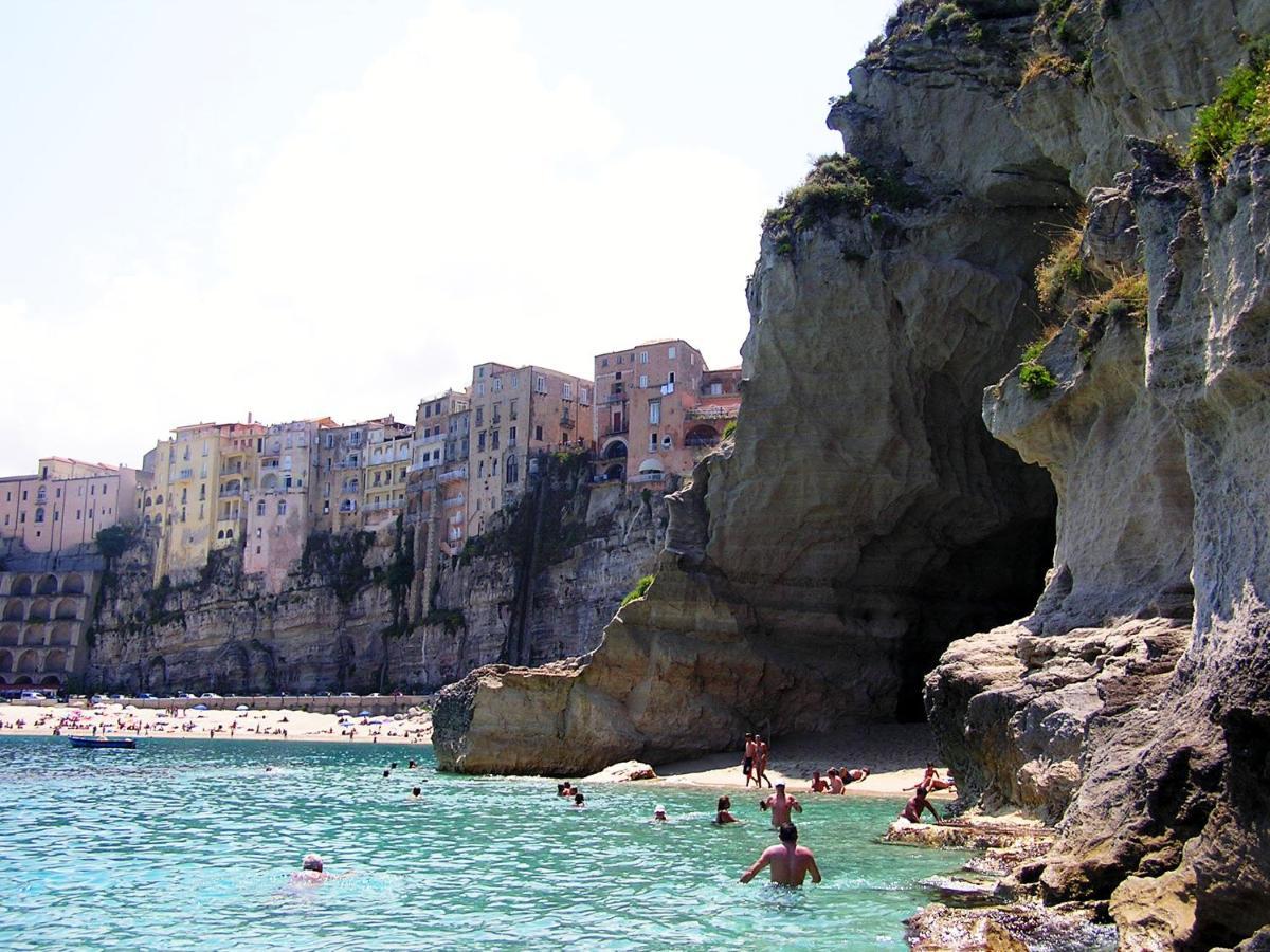 Appartamento Casa Vacanza Saverio 特罗佩阿 外观 照片